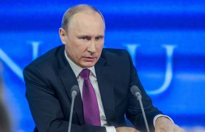 Путин признался, что после вакцинации держал рядом градусник