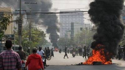 В Мьянме в ходе протестов в субботу убиты более 100 человек. Захватившие власть военные благодарят Россию за поддержку
