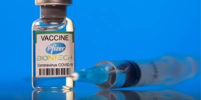 До двух недель. Европейский регулятор разрешил хранить вакцину от Pfizer в обычной морозильной камере