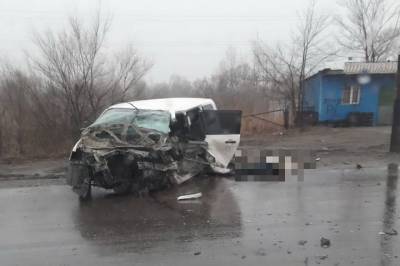 В Хабаровске в ДТП с внедорожником погиб водитель универсала