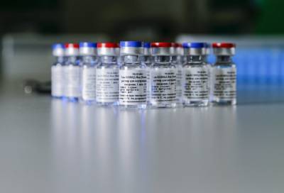 В Ленобласть поставили новую партию вакцины от COVID-19