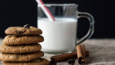 Нутрициолог развеял популярный миф о пользе магазинного молока