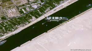 Мировая торговля терпит огромные убытки из-за блокировки Суэцкого канала