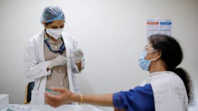 В Индии за сутки выявили более 62 тысяч случаев коронавируса