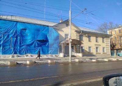 В Рязани уродуют историческое здание на улице Дзержинского