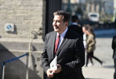 Саакашвили попросил власти Грузии впустить его в страну на 24 часа