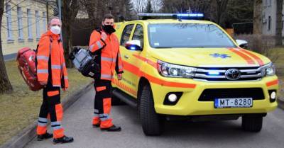 ФОТО: Рижские бригады скорой помощи получили новые автомобили