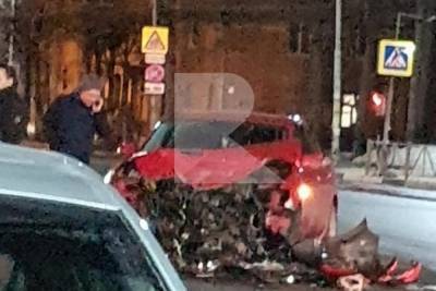 На улице Гагарина в Рязани столкнулись три автомобиля