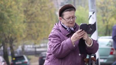 Телефонные мошенники обокрали петербургских пенсионеров на 10 млн. рублей.