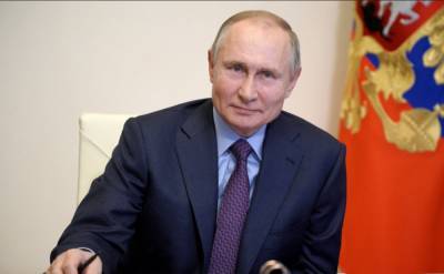 «Немножко поламывает»: Путин рассказал, как перенес прививку от коронавируса