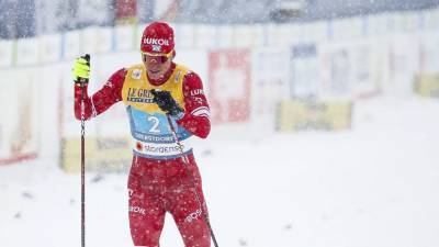 Большунов прокомментировал победу в скиатлоне на чемпионате России