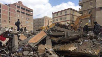 Обвал многоэтажки в Каире: число погибших значительно возросло