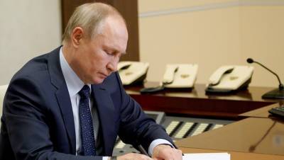 Путин допустил снятие COVID-ограничений к концу лета