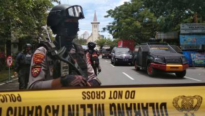 Число раненых при взрыве в церкви в Индонезии выросло до 20