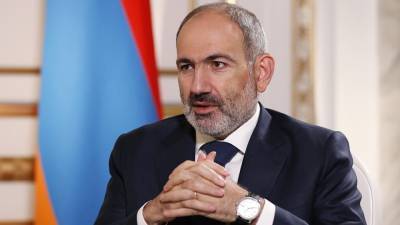 Премьер Армении Пашинян пообещал сложить свои полномочия в апреле
