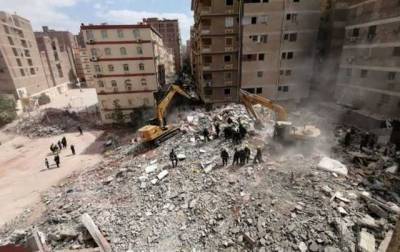 Обвалення будинку в Каїрі: кількість жертв знову збільшилася