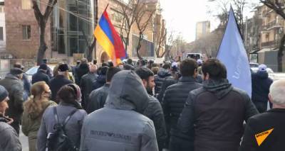 "Полное отстранение от власти": оппозиция провела митинг и шествие в Ереване – видео