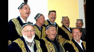 Жириновский призвал заселять узбеками брошенные русские деревни