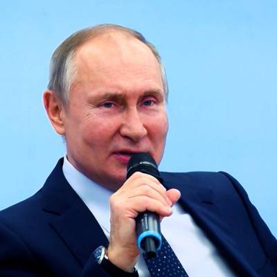 Путин рассказал, почему не стал вакцинироваться под камеры