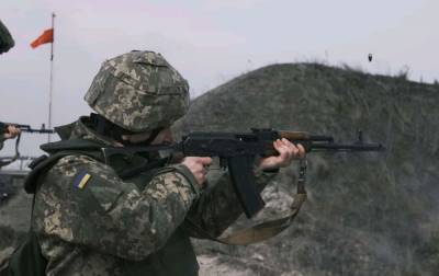 Обстрелы и дистанционное минирование: боевики и дальше нарушают перемирие на Донбассе