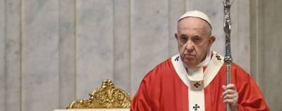 В Пальмовое воскресенье папа Римский призвал молиться за жертв насилия