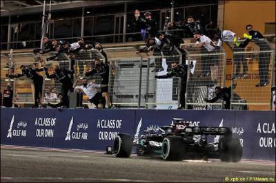 Гран При Бахрейна: Хэмилтон - Ферстаппен - Боттас