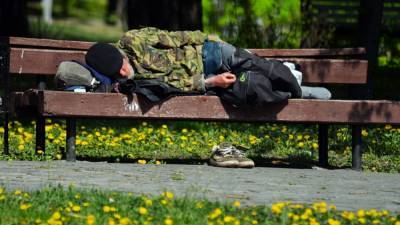 Киевский политик заявил о беспрецедентном уровне бедности на Украине