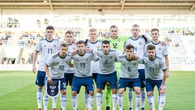 Молодёжная сборная России провела разминку перед матчем с Францией под «Сектор Газа»