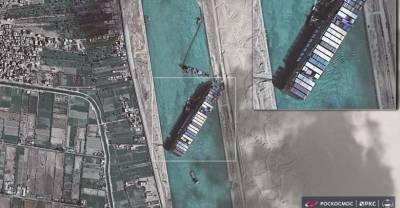 Рогозин показал, как сейчас из космоса выглядит судно-гигант, перекрывшее Суэцкий канал