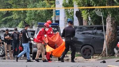Власти Индонезии расследуют взрыв у католической церкви в Пальмовое воскресенье
