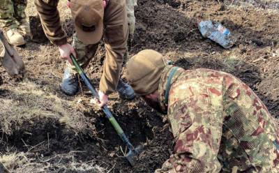 На Луганщине возле школы обнаружили схрон с боеприпасами: фото