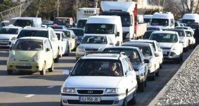 Вниманию водителей: с 1 апреля в Грузии будут штрафовать за старые автономера