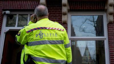 В Амстердаме полиция применила против протестующих водометы