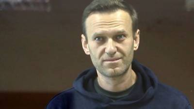Врачи требуют оказать Навальному срочную медицинскую помощь