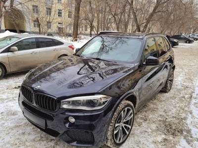 В Екатеринбурге должника с BMW X-5, скрывавшегося от приставов, вычислили по объявлению