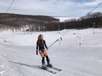 Ульяновцы закрыли горнолыжный сезон «голым спуском» в Ундорах