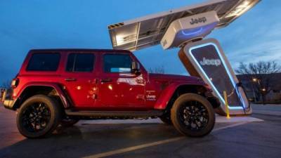Jeep откроет фирменные зарядные станции