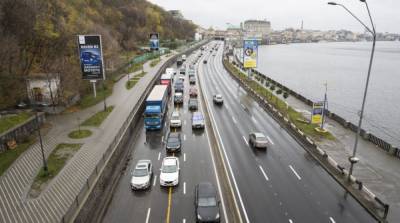 В Киеве отменят ограничения скорости на 7 улицах