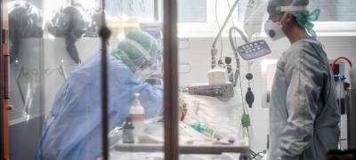 Тяжелобольные коронавирусом продолжают поступать в больницы Карелии