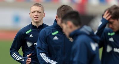 Футболисты сборной России сдали допинг-тесты перед матчем со Словакией в Трнаве
