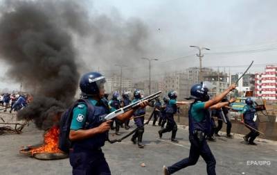 В Бангладеш в столкновениях с полицией погибли 11 человек