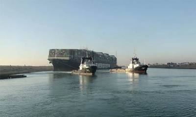Президент Египта заявил об успешной разблокировке Суэцкого канала