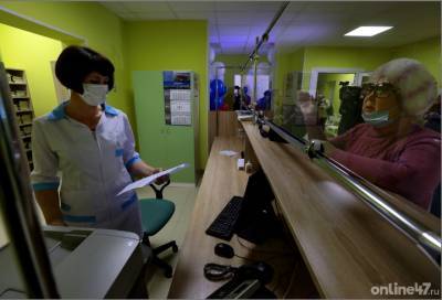 Проживающих в Эстонии россиян вакцинируют от COVID-19 в Ленобласти
