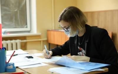 Украина запускает курсы для абитуриентов из Крыма и ОРДЛО. Обещают жилье и стипендии