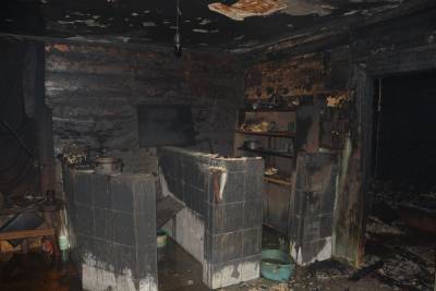 В Дрогобыче мужчина поджег дом во время ссоры с женой: фото пожарища