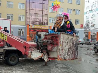 В Челябинске клоуны, несмотря на карантин, провели «обход» в детской больнице
