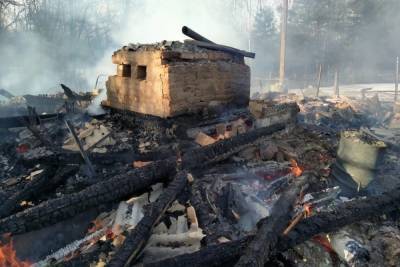 Конец в Смоленской области стал местом пожара в жилом доме