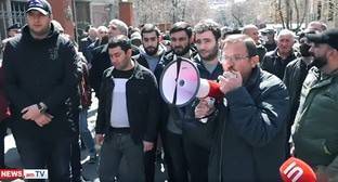 Активисты в Ереване выступили против пересмотра отношений с Турцией