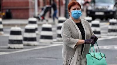 Жириновский уверен, что маски останутся "на все времена"