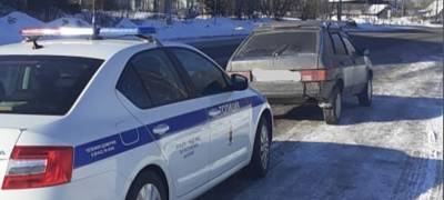 За выходные 10 водителей в Карелии стали пешеходами